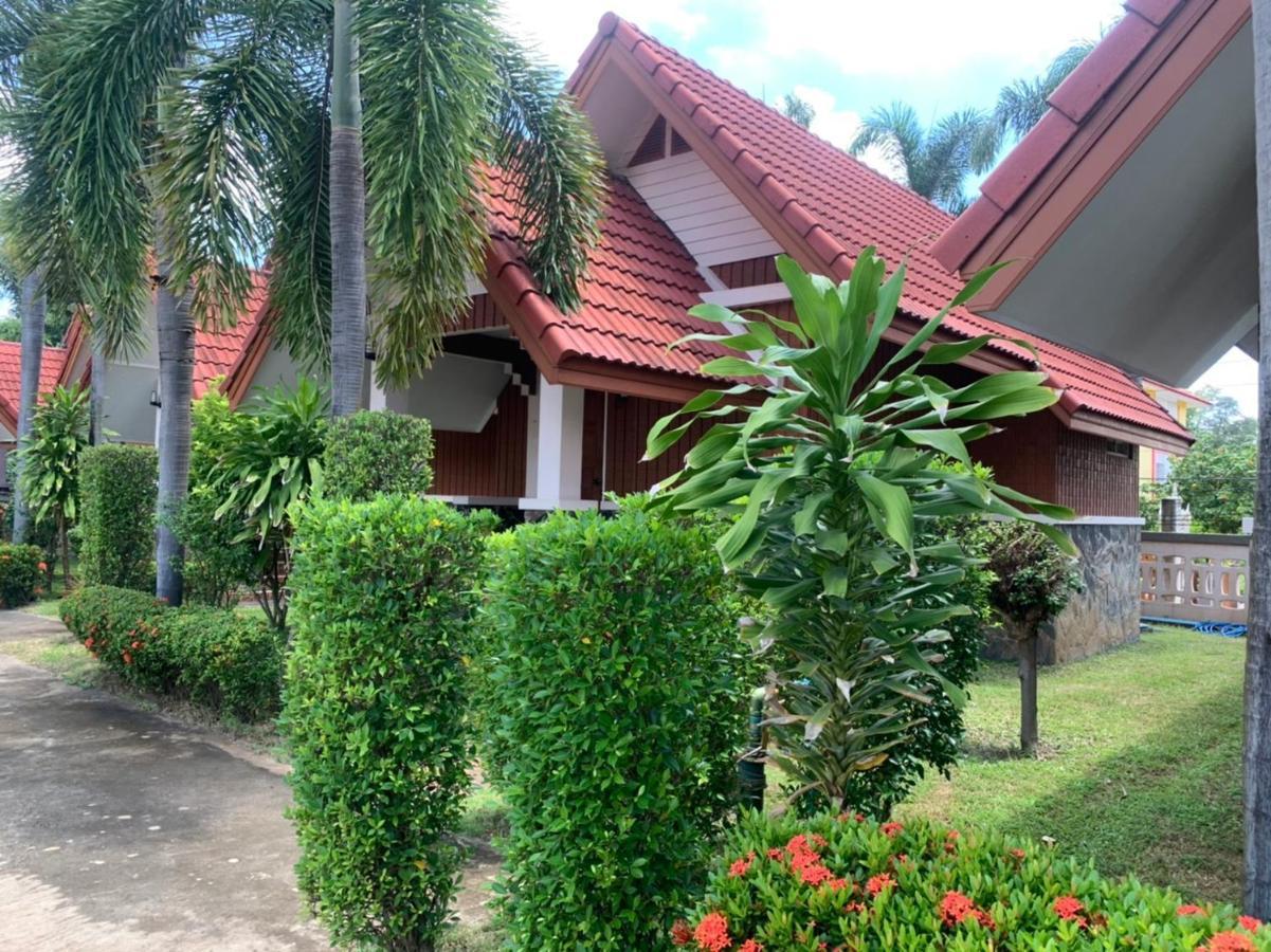 Bunraksa Resort Kamphaeng Phet Exterior foto